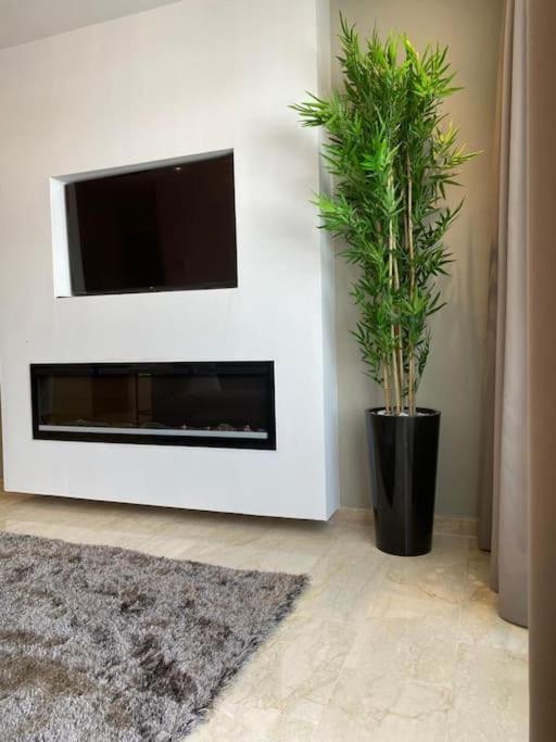 Appartement De Luxe ,Piscine,Parking,Terrasse อกาดีร์ ภายนอก รูปภาพ
